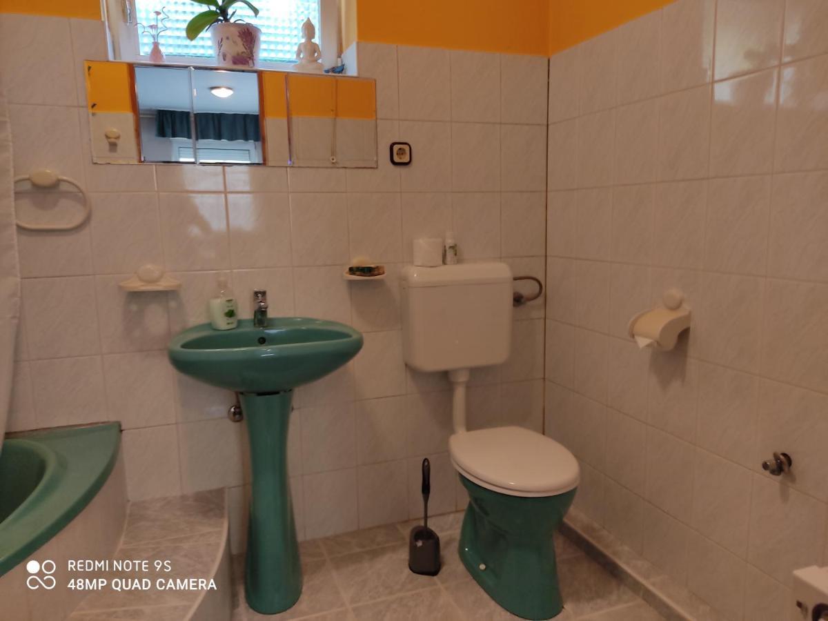 Fox Apartmanok Hévíz المظهر الخارجي الصورة