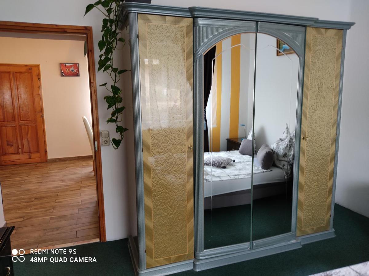 Fox Apartmanok Hévíz المظهر الخارجي الصورة