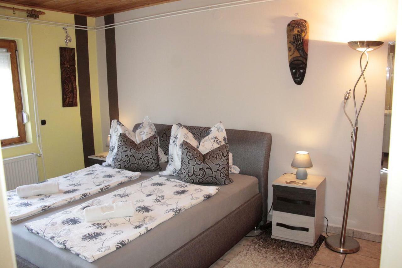Fox Apartmanok Hévíz المظهر الخارجي الصورة