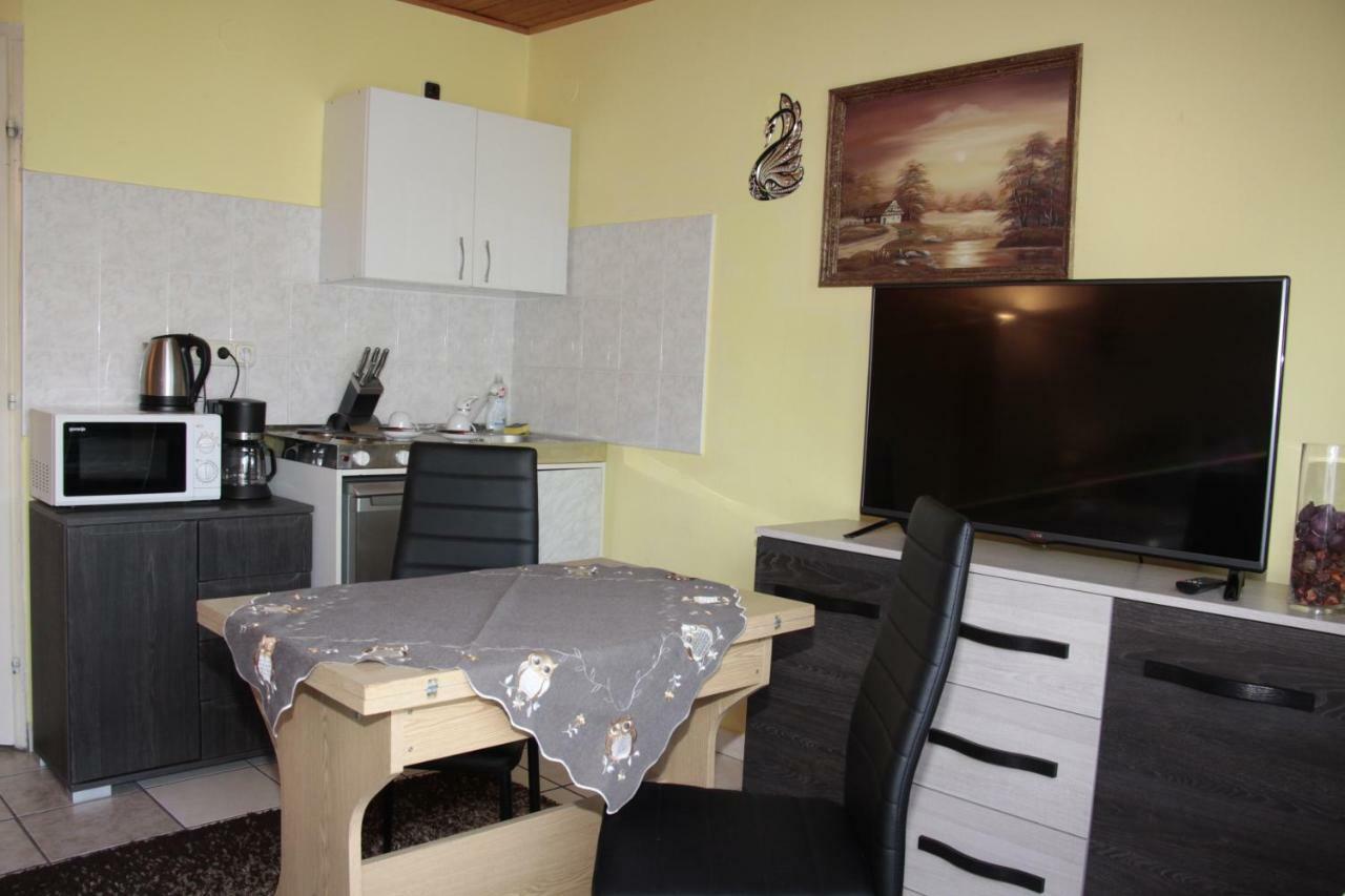 Fox Apartmanok Hévíz المظهر الخارجي الصورة