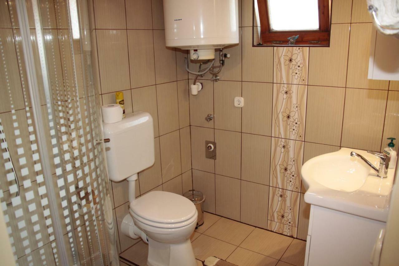 Fox Apartmanok Hévíz المظهر الخارجي الصورة