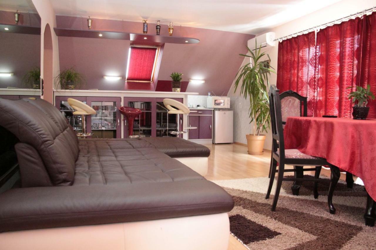 Fox Apartmanok Hévíz المظهر الخارجي الصورة